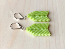 Load image into Gallery viewer, Flu-flu mini: Chartreuse