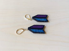 Load image into Gallery viewer, Flu-flu Mini: Electric Blue and Purple