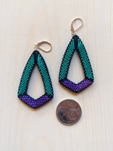 Load image into Gallery viewer, Lacuna: Electric Purple and Emerald