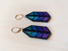 Load image into Gallery viewer, Pinnate: Electric